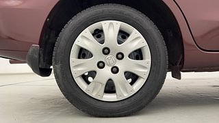 Used 2015 Honda Amaze [2013-2016] 1.2 S i-VTEC Petrol Manual tyres RIGHT REAR TYRE RIM VIEW