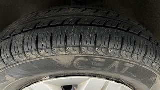 Used 2013 Maruti Suzuki Alto 800 [2012-2016] Lxi Petrol Manual tyres LEFT FRONT TYRE TREAD VIEW