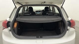Used 2017 Hyundai Elite i20 [2014-2018] Asta 1.2 (O) Petrol Manual interior DICKY INSIDE VIEW