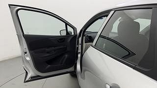 Used 2018 Renault Captur [2017-2020] RXE Petrol Petrol Manual interior LEFT FRONT DOOR OPEN VIEW