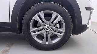 Used 2020 Kia Seltos HTX IVT G Petrol Automatic tyres RIGHT FRONT TYRE RIM VIEW