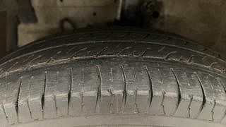 Used 2013 Maruti Suzuki Swift [2011-2017] LDi Diesel Manual tyres LEFT FRONT TYRE TREAD VIEW