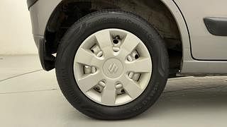 Used 2017 Maruti Suzuki Wagon R 1.0 [2013-2019] LXi CNG Petrol+cng Manual tyres RIGHT REAR TYRE RIM VIEW