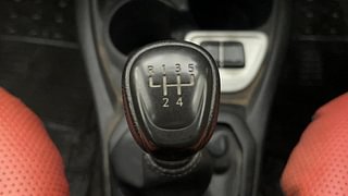 Used 2018 Datsun Redi-GO [2015-2019] T (O) Petrol Manual interior GEAR  KNOB VIEW