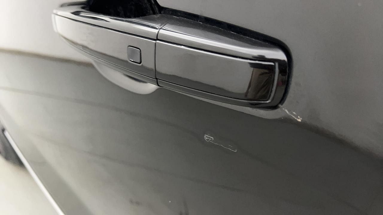 Used 2021 Tata Harrier XZA Plus Dark Edition AT Diesel Automatic dents MINOR SCRATCH