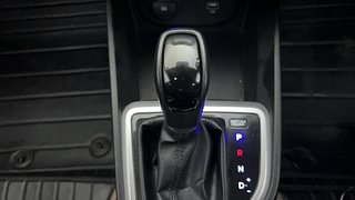 Used 2018 Hyundai Creta [2018-2020] 1.6 SX AT Diesel Automatic interior GEAR  KNOB VIEW