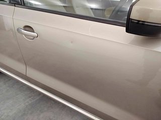 Used 2016 Volkswagen Vento [2015-2019] Highline Diesel AT Diesel Automatic dents MINOR DENT