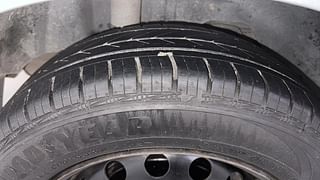 Used 2016 Ford Figo [2015-2019] Trend 1.2 Ti-VCT Petrol Manual tyres RIGHT REAR TYRE TREAD VIEW