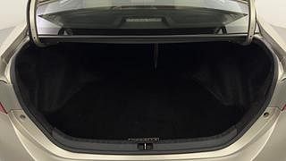 Used 2015 Toyota Corolla Altis [2014-2017] VL AT Petrol Petrol Automatic interior DICKY INSIDE VIEW