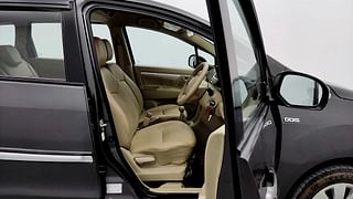 Used 2016 Maruti Suzuki Ertiga [2015-2018] VDI ABS Diesel Manual interior RIGHT SIDE FRONT DOOR CABIN VIEW