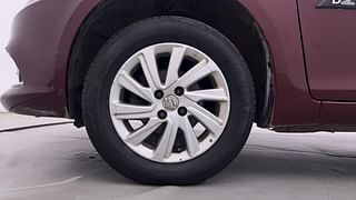 Used 2015 Maruti Suzuki Swift Dzire ZXI Petrol Manual tyres LEFT FRONT TYRE RIM VIEW