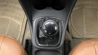 Used 2010 Volkswagen Polo [2010-2014] Comfortline 1.2L (P) Petrol Manual interior GEAR  KNOB VIEW
