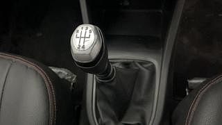 Used 2019 Renault Triber RXZ Petrol Manual interior GEAR  KNOB VIEW