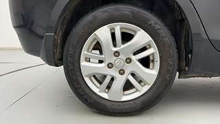 Used 2013 Maruti Suzuki Swift Dzire ZXI Petrol Manual tyres RIGHT REAR TYRE RIM VIEW