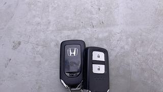 Used 2018 Honda WR-V [2017-2020] i-DTEC VX Diesel Manual extra CAR KEY VIEW