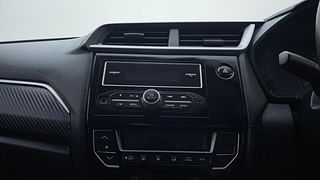 Used 2018 Honda Brio [2017-2018] VX AT Petrol Automatic interior MUSIC SYSTEM & AC CONTROL VIEW