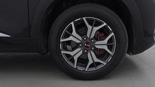 Used 2020 Kia Seltos GTX DCT Petrol Automatic tyres RIGHT FRONT TYRE RIM VIEW