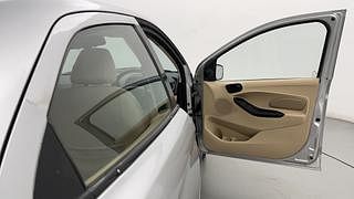 Used 2017 Ford Figo Aspire [2015-2019] Titanium 1.2 Ti-VCT Petrol Manual interior RIGHT FRONT DOOR OPEN VIEW