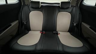 Used 2016 Hyundai Grand i10 [2013-2017] Asta 1.1 CRDi (O) Diesel Manual interior REAR SEAT CONDITION VIEW