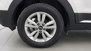 Used 2017 Hyundai Creta [2015-2018] 1.6 SX Plus Petrol Petrol Manual tyres RIGHT REAR TYRE RIM VIEW
