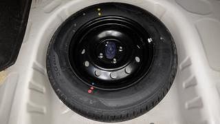 Used 2018 Maruti Suzuki Dzire [2017-2020] VXI AMT Petrol Automatic tyres SPARE TYRE VIEW