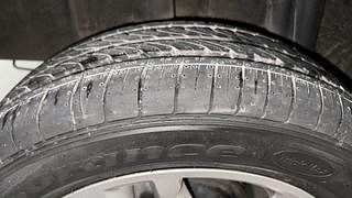 Used 2021 Renault Triber RXZ AMT Dual Tone Petrol Automatic tyres RIGHT REAR TYRE TREAD VIEW