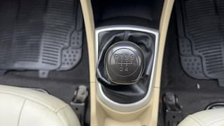 Used 2013 Hyundai Verna [2011-2015] Fluidic 1.6 VTVT SX Petrol Manual interior GEAR  KNOB VIEW