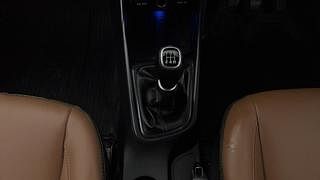 Used 2022 Hyundai New i20 Asta (O) 1.2 MT Petrol Manual interior GEAR  KNOB VIEW