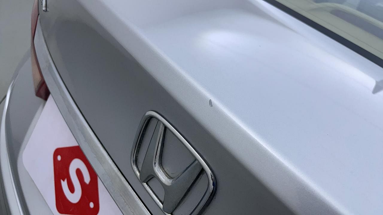 Used 2014 Honda City [2014-2017] V Petrol Manual dents MINOR SCRATCH