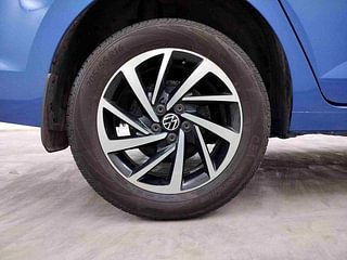 Used 2022 Volkswagen Virtus Topline 1.0 TSI AT Petrol Automatic tyres RIGHT REAR TYRE RIM VIEW