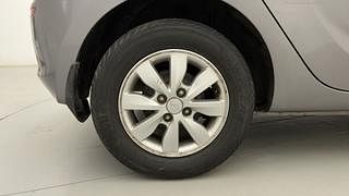 Used 2014 Hyundai i20 [2012-2014] Asta 1.2 Petrol Manual tyres RIGHT REAR TYRE RIM VIEW
