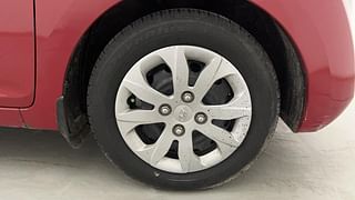 Used 2017 Hyundai Eon [2011-2018] Sportz Petrol Manual tyres RIGHT FRONT TYRE RIM VIEW