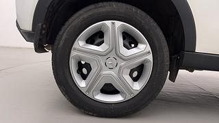 Used 2020 Tata Nexon XM Petrol Petrol Manual tyres RIGHT REAR TYRE RIM VIEW