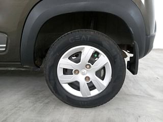 Used 2019 renault Kwid 1.0 RXT Opt Petrol Manual tyres LEFT REAR TYRE RIM VIEW