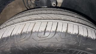 Used 2015 Volkswagen Polo [2014-2020] Highline 1.5 (D) Diesel Manual tyres RIGHT FRONT TYRE TREAD VIEW