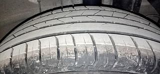 Used 2014 Hyundai Elite i20 [2014-2018] Asta 1.2 Petrol Manual tyres LEFT REAR TYRE TREAD VIEW