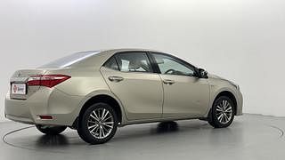 Used 2015 Toyota Corolla Altis [2014-2017] VL AT Petrol Petrol Automatic exterior RIGHT REAR CORNER VIEW