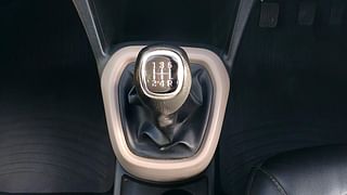 Used 2017 Hyundai Grand i10 [2013-2017] Asta 1.2 Kappa VTVT (O) Petrol Manual interior GEAR  KNOB VIEW