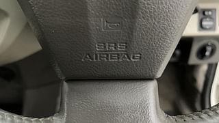 Used 2015 Toyota Etios Liva [2010-2017] VX Petrol Manual top_features Airbags