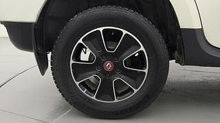 Used 2018 Renault Duster [2015-2019] 85 PS RXS MT Diesel Manual tyres RIGHT REAR TYRE RIM VIEW