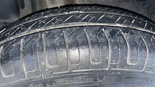 Used 2018 Maruti Suzuki Dzire [2017-2020] VXI AMT Petrol Automatic tyres RIGHT REAR TYRE TREAD VIEW