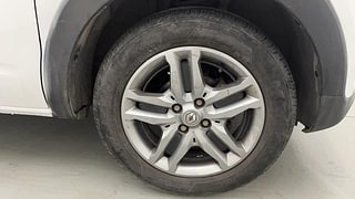 Used 2020 Renault Triber RXZ AMT Petrol Automatic tyres RIGHT FRONT TYRE RIM VIEW