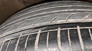 Used 2017 Hyundai Elantra [2016-2022] 2.0 SX MT Petrol Manual tyres LEFT FRONT TYRE TREAD VIEW