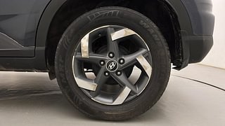 Used 2019 Hyundai Venue [2019-2022] SX Plus 1.0 Turbo DCT Petrol Automatic tyres LEFT REAR TYRE RIM VIEW