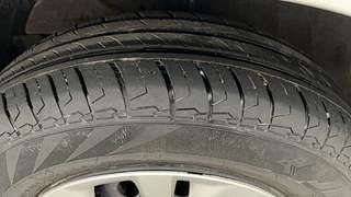 Used 2021 Maruti Suzuki Swift [2017-2021] VXI AMT Petrol Automatic tyres LEFT FRONT TYRE TREAD VIEW