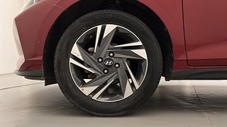 Used 2021 Hyundai New i20 Asta (O) 1.2 MT Petrol Manual tyres LEFT FRONT TYRE RIM VIEW