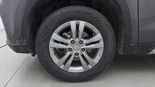 Used 2017 Maruti Suzuki Vitara Brezza [2016-2020] ZDi Plus Diesel Manual tyres LEFT FRONT TYRE RIM VIEW