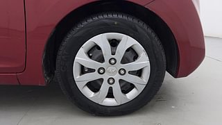 Used 2015 Hyundai Eon [2011-2018] Magna + Petrol Manual tyres RIGHT FRONT TYRE RIM VIEW