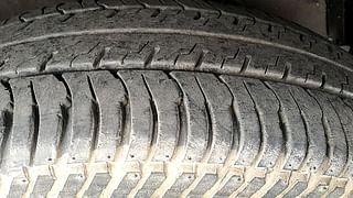 Used 2013 Maruti Suzuki Swift Dzire VXi 1.2 BS-IV Petrol Manual tyres RIGHT FRONT TYRE TREAD VIEW
