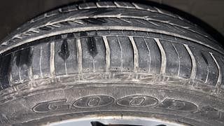 Used 2016 Toyota Etios Liva [2010-2017] V Petrol Manual tyres RIGHT FRONT TYRE TREAD VIEW